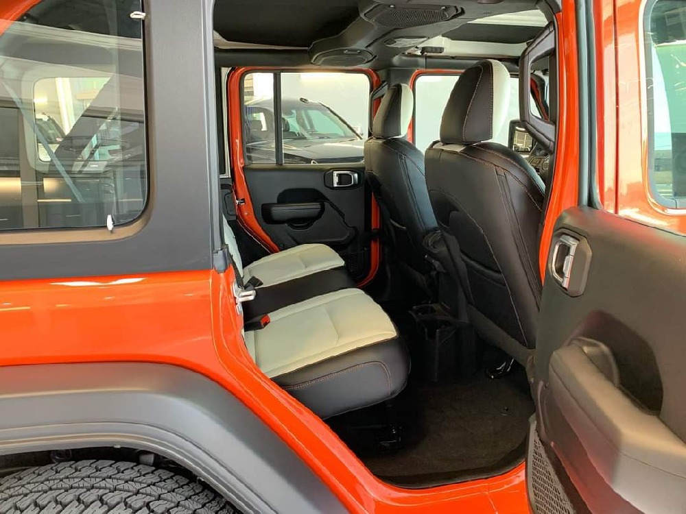 جیپ رانگلەر